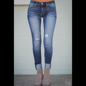 KAN CAN RAW HEM JEANS - MEDIUM WASH